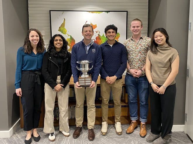 2024 USC Marshall International Case Competition, 1st Place: (L-R) Paula Zwillich, director of student life and leadership, Saanvi Sood 25BBA, Dean Gareth James, Harrison Coorey 24BBA, Jonathan Ross 24BBA, Wenxi (Michelle) Li 24BBA